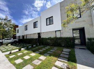 Casa de 3 habitaciones, Querétaro · Casa Amueblada con 3 Recámaras y Cuarto de Servicio, Altos de Juriquilla - Renta