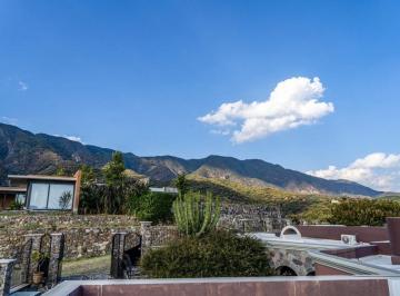 Casa en condominio · 725m² · 4 Recámaras · 3 Estacionamientos · Casa en La Mojonera en Chapala en Venta