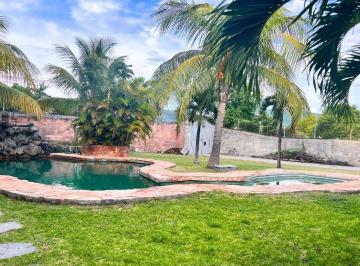 Terreno / Lote , Emiliano Zapata · Terreno con Alberca y Palapa en Venta