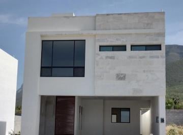 Casa · 257m² · 4 Recámaras · 2 Estacionamientos · Casa en Venta Solana Residencial