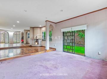 Casa de 3 habitaciones, Atizapán de Zaragoza · Casa en Venta Para Remodelar Hacienda de Vallescondido, Zona Esmeralda, Edo Méx