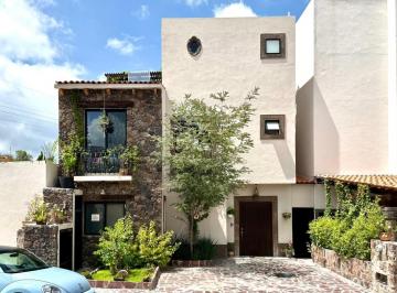 Casa de 3 habitaciones, San Miguel de Allende · Casa Santa Catalina
