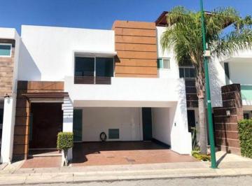 Casa de 3 habitaciones, Puebla · Vendo Bonita Casa en Barrio San Juan Bosco Guadalajara Jalisco
