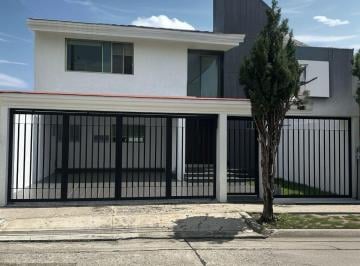 Casa de 4 habitaciones, Zapopan · Casa en Venta - Jardines de Guadalupe, Zapopan