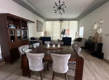 Casa de 4 habitaciones, Saltillo · Casa en Venta en Real de Torrecillas Saltillo | 4 Recámaras, Esquina, Jardín con Palapa y Equipada