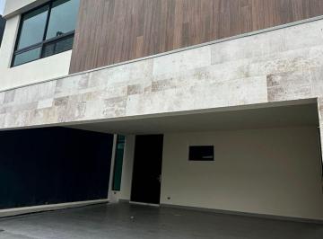 Casa de 3 habitaciones, Monterrey · Casa en Venta en Monterrey Zona Sur Carretera Nacional