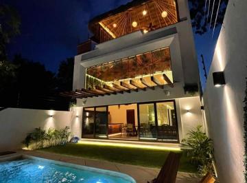 Casa · 420m² · 3 Recámaras · 3 Estacionamientos · Casa en Venta Tulum Ideal Para Rentas Vacacionales