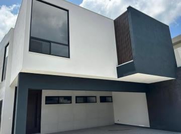 Casa de 3 habitaciones, Monterrey · Casa en Venta en Monterrey Zona Sur Carretera Nacional