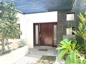 Casa · 350m² · 2 Recámaras · 2 Estacionamientos · Casa en Venta en Fraccionamiento Pedregal II en San Luis Potosi