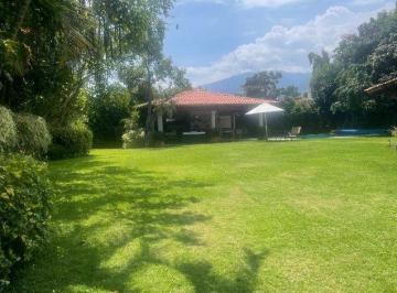 Casa · 592m² · 4 Recámaras · 2 Estacionamientos · Maravillas, 2 Niveles, 2 Terrenos, Cuatro Recámaras.