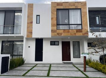 Casa en condominio de 3 habitaciones, Querétaro · Casa en Venta en Juriquilla | con Cine en La Privada!