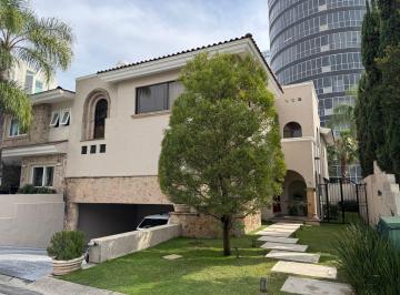 Casa en condominio de 4 habitaciones, Zapopan · Impecable Casa con 4 Recámaras y 418 m² de Terreno en Venta, Puerta de Hierro