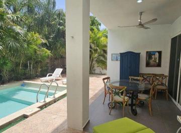 cd982d2ce434e8aa939658553baf50926181bdda080d32e53fa4bad0e7b274b3 · Casa en Venta en Merida en Privada Altozano en Yucatan