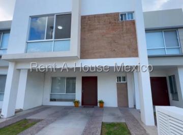 Casa en condominio de 3 habitaciones, El Marqués · Casa en Venta 3 Recamaras y Family Room, Zakia
