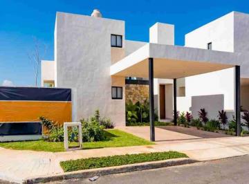 Casa de 3 habitaciones, Mérida · Casa en Venta de 3 Habitaciones en Real Montejo Cerca de Periferico
