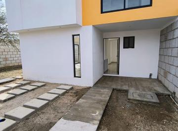 Casa · 250m² · 1 Estacionamiento · Preciosa Casa por Estrenar en La Charretera, Tequisquiapan, Qro. Sup. 250 m²