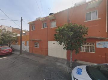 Casa de 4 habitaciones, Guadalajara · Vendo Bonita Casa en Colonia Alcalde Barranquitas Guadalajara Jalisco