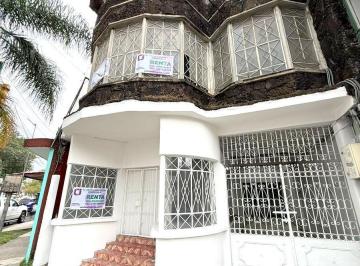 Oficina · 240m² · 2 Estacionamientos · Propiedad en Renta en Esquina de Ruiz Cortines y Mártires 28 de Agosto, Xalapa, Ver.