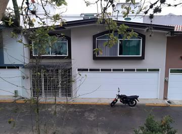 Casa de 4 habitaciones, Xalapa · Remate Bancario, Solo Contado, Todo Ante Notario Publico