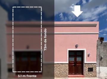 Casa · 213m² · 3 Recámaras · Casa Remodelada en El Centro de Mérida