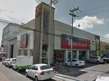 Local comercial · 880m² · 10 Estacionamientos · Local Completo a Pie de Calle