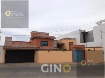 Casa · 525m² · 4 Recámaras · 4 Estacionamientos · Casa en Venta en Colinas de San Miguel Culiacán