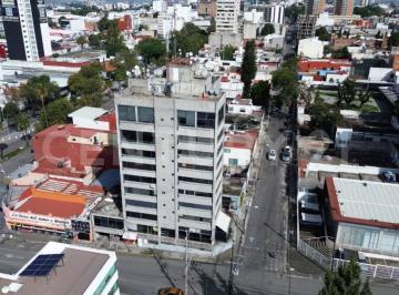 Oficina · 229m² · 5 Recámaras · 2 Estacionamientos · Venta de Oficina en Puebla La Paz.