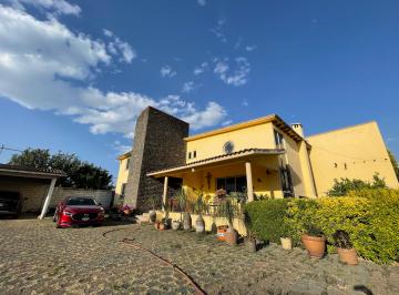Casa de 4 habitaciones, Metepec · Casa con Terreno de 2,732 m² en San Salvador Tizatlalli Metepec
