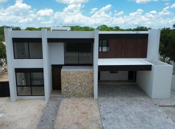 Casa · 480m² · 5 Recámaras · 4 Estacionamientos · Venta de Casa de Lujo en Residencial Nortemerida Komchen Mérida, Yuc. - (4)