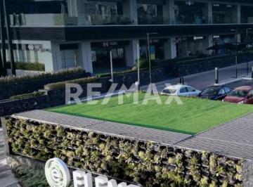 Local comercial · 68m² · 1 Estacionamiento · Local en Renta - (4)
