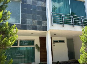 Casa en condominio de 3 habitaciones, Zapopan · Casa con Alberca en Renta Bv. Valle Imperial
