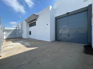 Nave industrial · 949m² · 2 Recámaras · 4 Estacionamientos · Nave Industrial en Renta en Colonia Industrial Delta