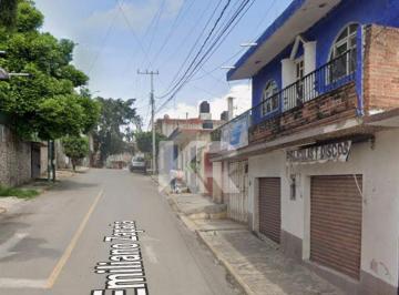 Casa de 2 habitaciones, Cuernavaca · Baja de Precio de $2,650.000 a $2,450.000 Casa en Venta Sobre Av en Cuernvaca