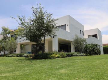 Casa de 4 habitaciones, Querétaro · Venta Casa El Campanario Querétaro