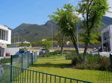 Terreno / Lote , Monterrey · Terreno en Venta en Pedregal de La Montaña en Carretera Nacional en Zona El Uro
