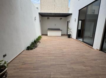 Casa · 259m² · 4 Recámaras · 3 Estacionamientos · Compra Casa en Loretta Nl 15