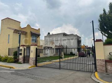Casa · 54m² · 2 Recámaras · 1 Estacionamiento · Casa en Venta Fraccionamiento Real Toledo Pachuca Hidalgo