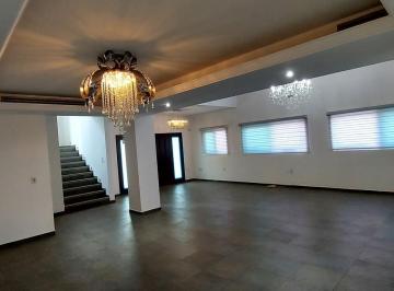 Casa · 355m² · 3 Recámaras · 4 Estacionamientos · Casa en Venta Residencial Las Hadas