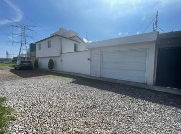 Casa · 260m² · 4 Recámaras · Casa en San Miguel Zinacantepec