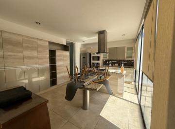 Casa · 269m² · 3 Recámaras · 2 Estacionamientos · Amplia Casa en Cerro Azul en Lomas del Pedregal