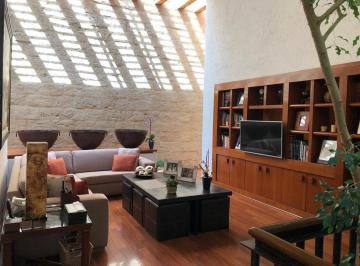 Casa de 3 habitaciones, Huixquilucan · Casa en Venta en Lomas Anahuc Huixquilucan