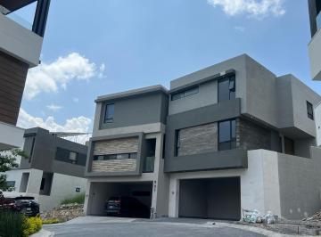 Casa · 250m² · 4 Recámaras · 2 Estacionamientos · Casa - Paseo del Vergel Privada Gaudi