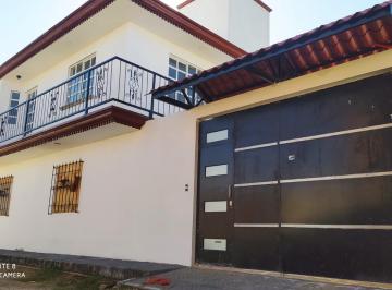 Casa · 210m² · 4 Recámaras · 3 Estacionamientos · Casa en Venta en San Pedro Cholula