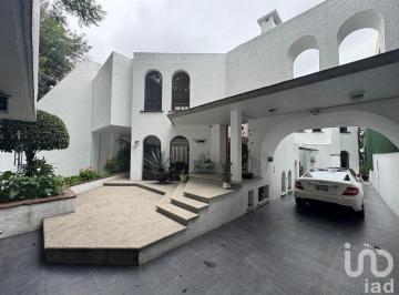 Casa · 470m² · 4 Recámaras · 4 Estacionamientos · Casa en Venta Colonia Jardines del Pedregal, Cdmx Oortunidad