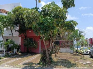 Casa · 160m² · 2 Recámaras · 2 Estacionamientos · Casa en Venta Fracc. Residencial Bancario Tampico
