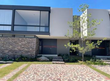 Casa de 3 habitaciones, León · Casa en Venta Villa Prada en La Campiña