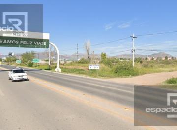Terreno / Lote · 2500m² · Terreno en Venta Sobre Av Juan Pablo Muy Cerca del Aeropuerto