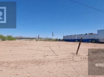 Terreno / Lote · 2500m² · Terreno en Venta Sobre Av Juan Pablo Muy Cerca del Aeropuerto