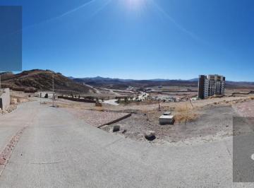 Terreno / Lote · 568m² · Terreno en Venta en Altozano Frente a Parque con Increible Vista