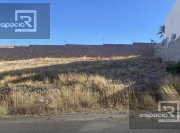 Terreno / Lote · 498m² · Terreno en Lomas del Valle